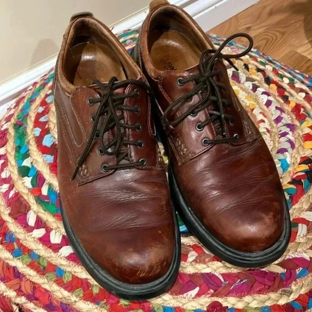 Dunham waterproof brown leather  shoes
